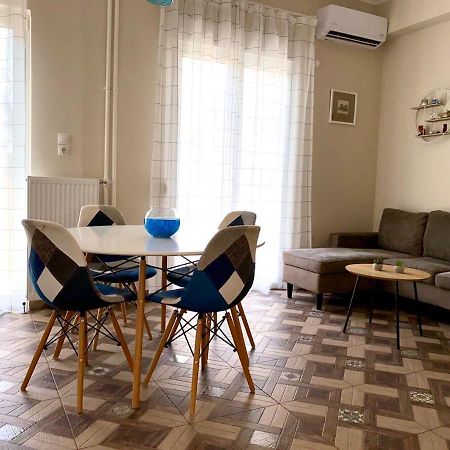 Dafni'S Home Is In 200M To Metro Ag Ioanis Athens Exterior photo