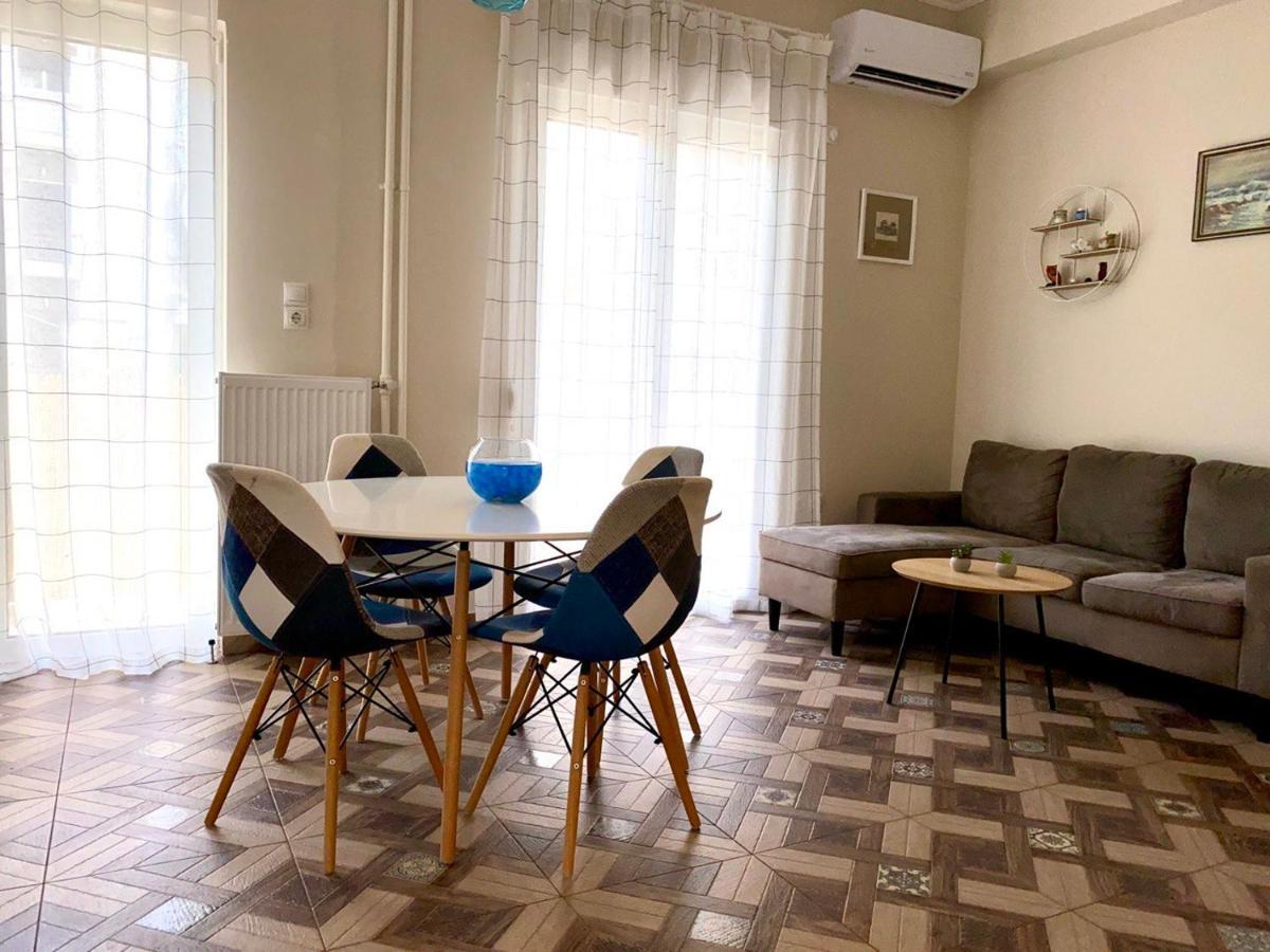 Dafni'S Home Is In 200M To Metro Ag Ioanis Athens Exterior photo